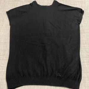 Burberry women’s short sleeve sweater stretchy top- size M (fits like XS/S)